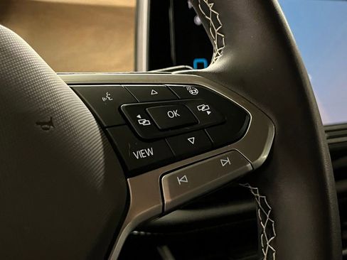 Used 2024 Volkswagen Atlas SE AWD/4WD image 27