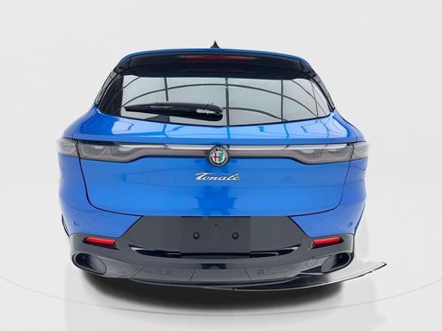 New 2025 Alfa Romeo Tonale w/ Premium Package image 10