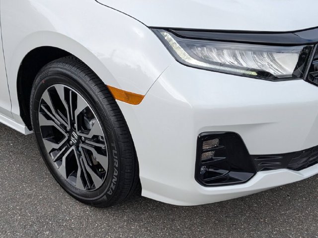 New 2027 Honda Odyssey Elite image 3