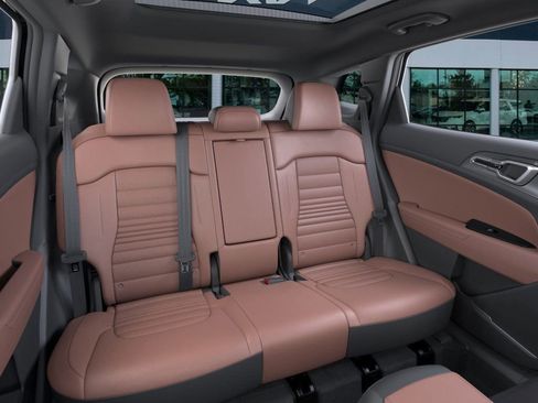 New 2025 Kia Sportage SX Prestige image 16