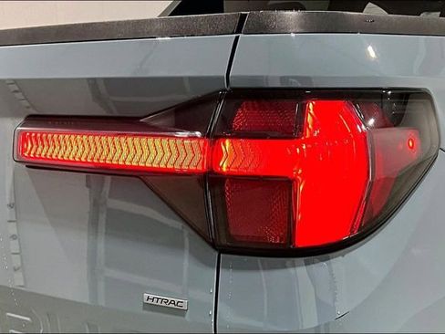 Used 2022 Hyundai Santa Cruz SEL w/ Cargo Package image 25