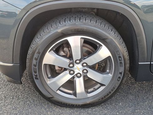 Used 2018 Chevrolet Traverse LT w/ LPO, Floor Liner Package image 27