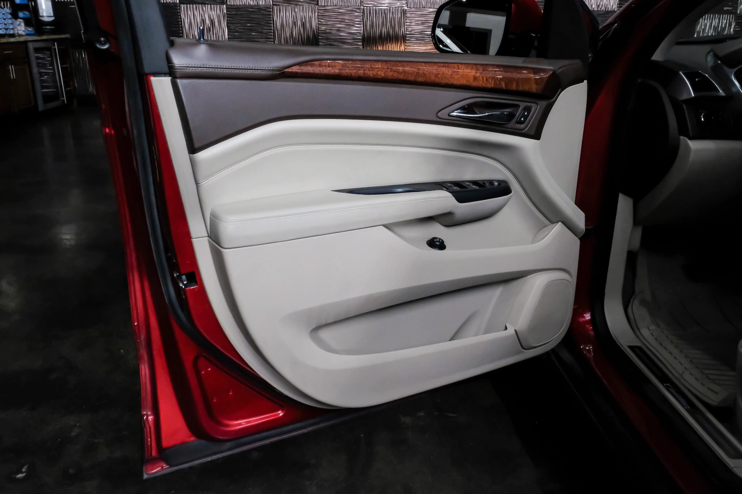 Used 2016 Cadillac SRX Luxury FWD image 47
