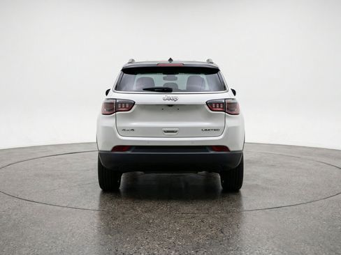 Used 2025 Jeep Compass Limited AWD/4WD image 7