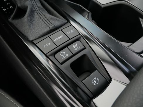 Certified 2026 Toyota Camry SE w/ Convenience Package FWD image 25