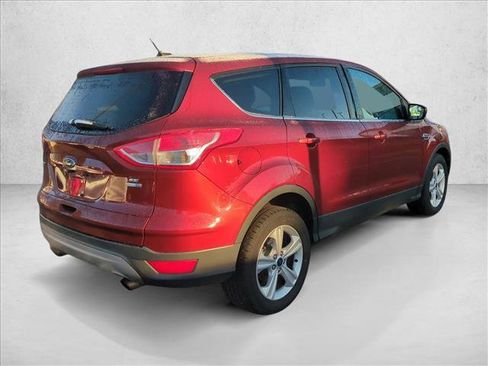 Used 2016 Ford Escape SE image 5