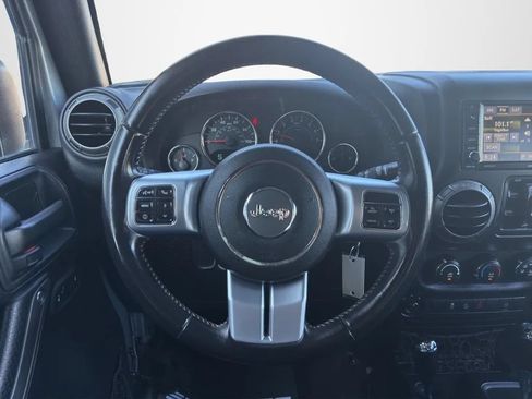 Used 2017 Jeep Wrangler Unlimited Sport AWD/4WD image 17
