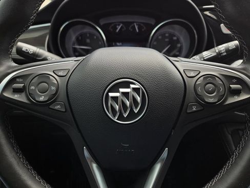 Used 2020 Buick Envision Essence FWD image 24