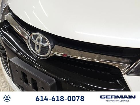 Used 2017 Toyota Camry SE image 17