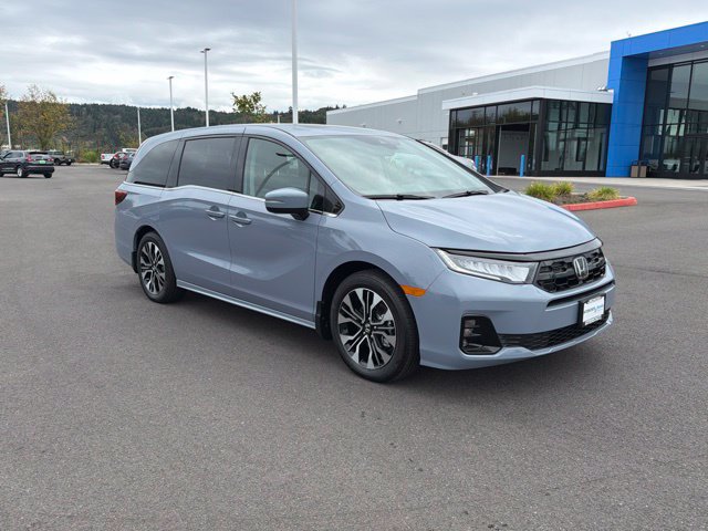 New 2026 Honda Odyssey Elite image 3