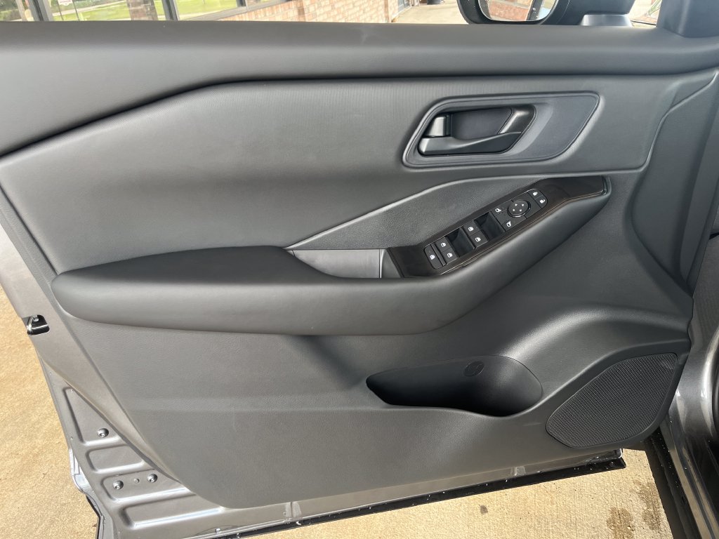 New 2026 Nissan Rogue S FWD image 10