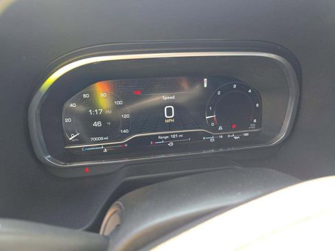 Used 2023 GMC Yukon XL SLT image 33