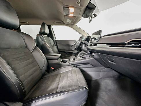 Used 2024 Mitsubishi Outlander SE AWD/4WD image 31