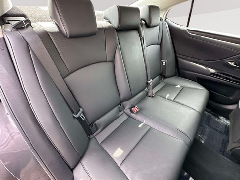 Used 2024 Lexus ES 350 w/ Premium Package FWD image 30