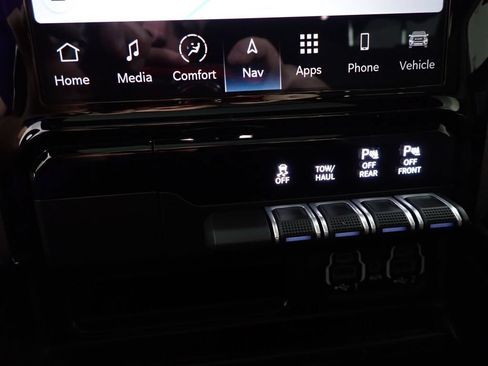 Used 2022 RAM 1500 Big Horn AWD/4WD image 5