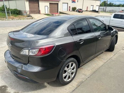 Used 2011 MAZDA MAZDA3 i Touring FWD image 3