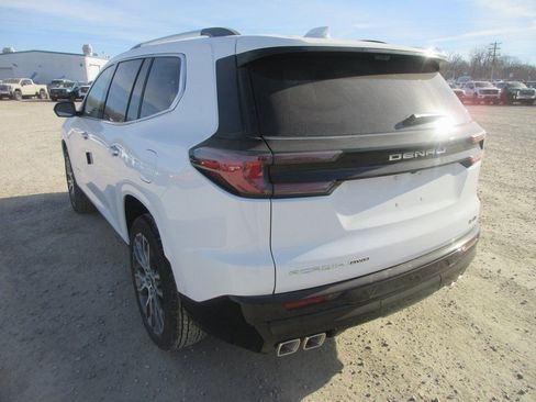 New 2026 GMC Acadia Denali Ultimate image 8