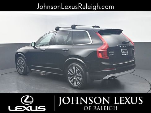 Used 2021 Volvo XC90 T6 Momentum w/ Advanced Package image 7