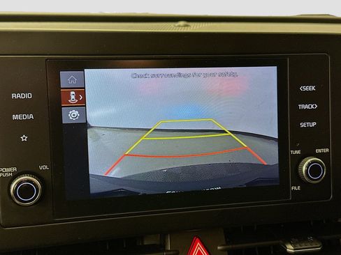 Used 2024 Kia Sportage LX image 22