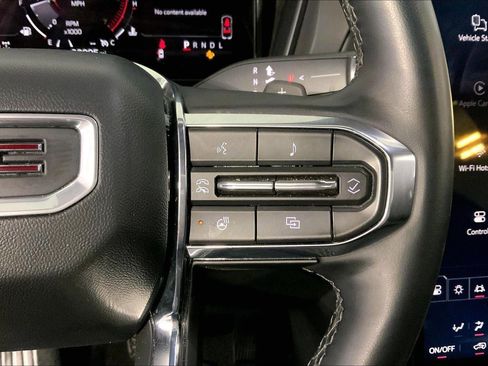 Used 2025 GMC Terrain Elevation AWD/4WD image 19