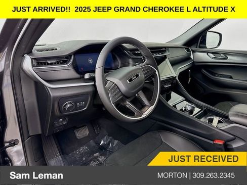 New 2025 Jeep Grand Cherokee L Altitude image 9