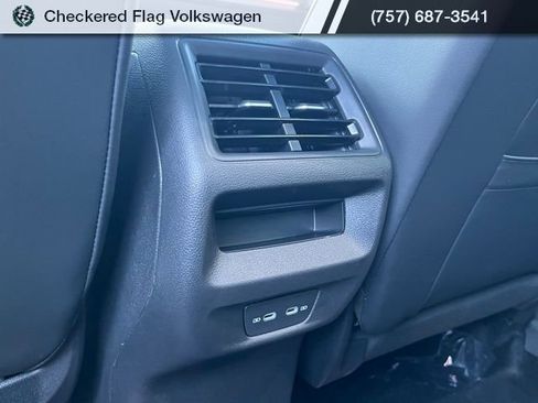 New 2026 Volkswagen Tiguan SE R-Line AWD/4WD image 27