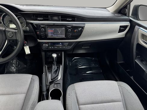Used 2015 Toyota Corolla LE image 21