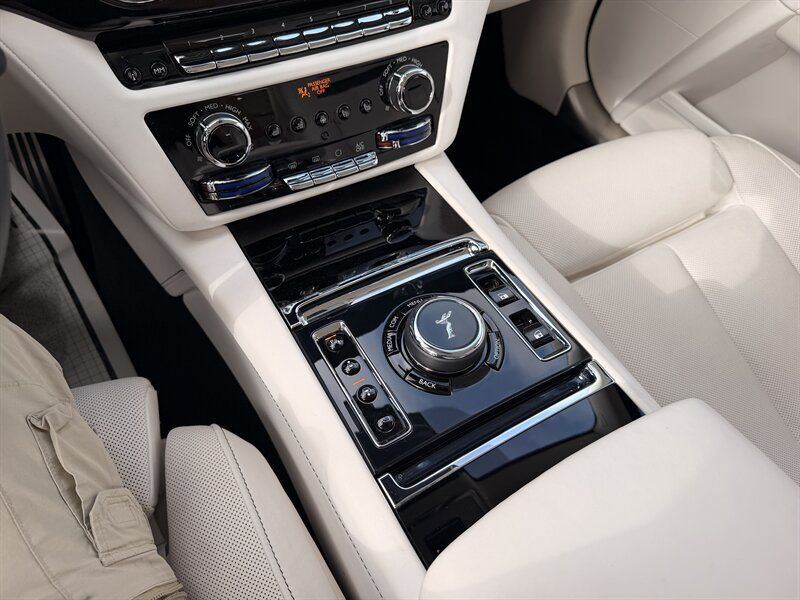 Used 2021 Rolls-Royce Ghost AWD/4WD image 47