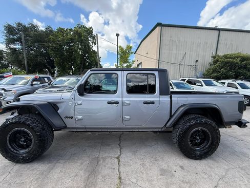 Used 2020 Jeep Gladiator Sport w/ Quick Order Package 24S AWD/4WD image 4