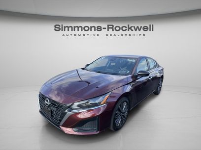 Used 2025 Nissan Altima 2.5 SV