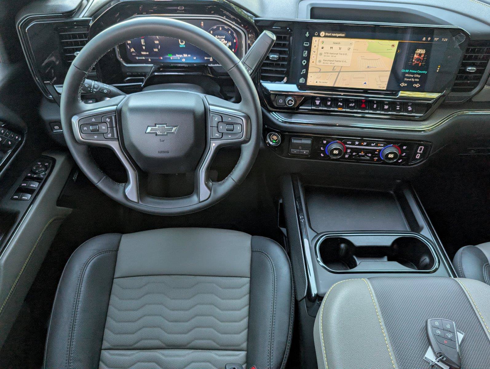 Used 2026 Chevrolet Silverado 2500 ZR2 AWD/4WD image 32
