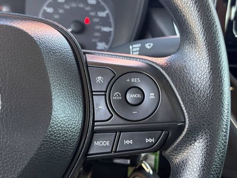 Certified 2025 Toyota Corolla LE FWD image 35