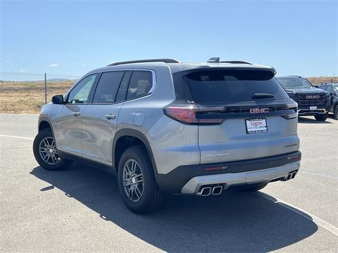 New 2025 GMC Acadia Elevation image 5
