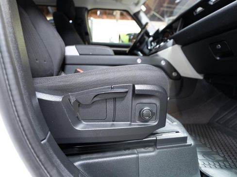 Used 2020 Land Rover Defender 110 image 80