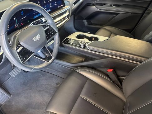 Certified 2024 Cadillac Lyriq Tech RWD image 9