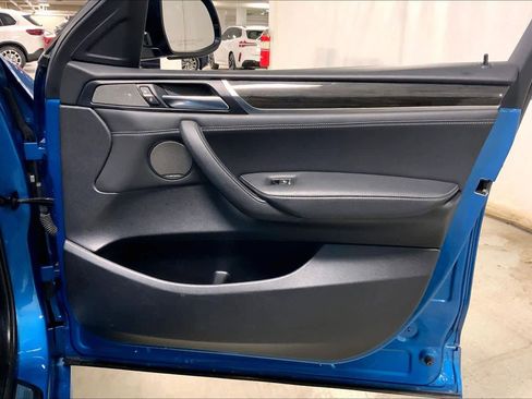 Used 2017 BMW X4 M40i image 23