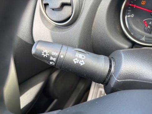 Used 2015 Nissan Rogue S w/ Convenience Package image 20