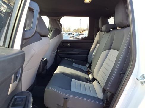 Used 2024 Toyota Tacoma TRD Sport image 12