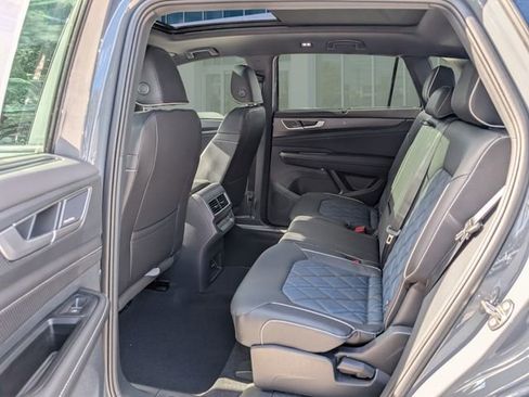 New 2026 Volkswagen Atlas Cross Sport SEL Premium R-Line AWD/4WD image 8