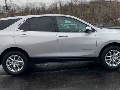 Certified 2022 Chevrolet Equinox LT image 9