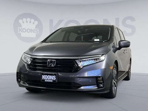 Used 2022 Honda Odyssey Touring image 1