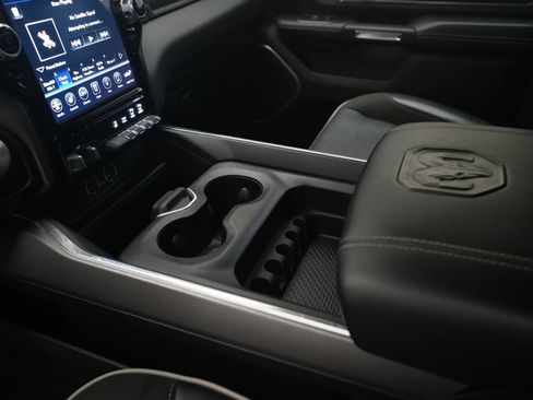 Used 2021 RAM 1500 Laramie w/ Sport Appearance Package AWD/4WD image 11