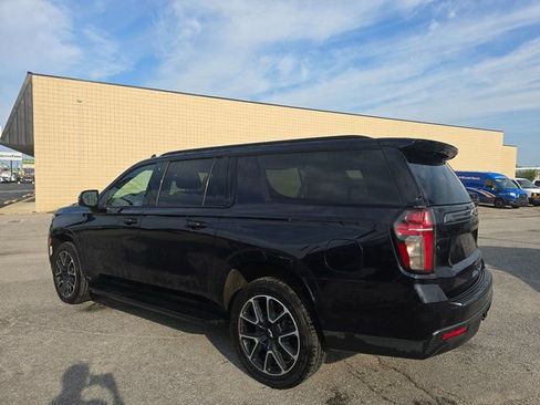 Used 2022 Chevrolet Suburban RST w/ Luxury Package image 7