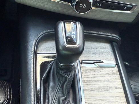 Used 2021 Volvo XC90 T6 Inscription image 38