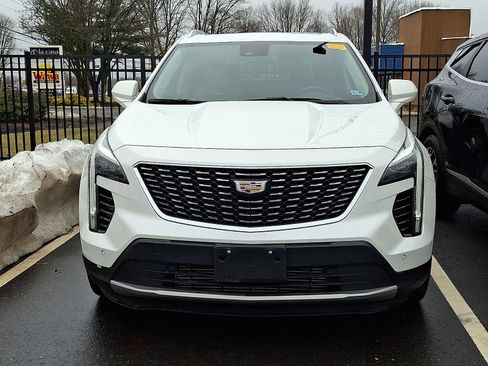 Used 2020 Cadillac XT4 Premium Luxury w/ Technology Package image 3