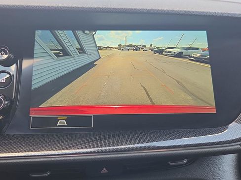 Used 2022 Buick Envision Preferred FWD image 19