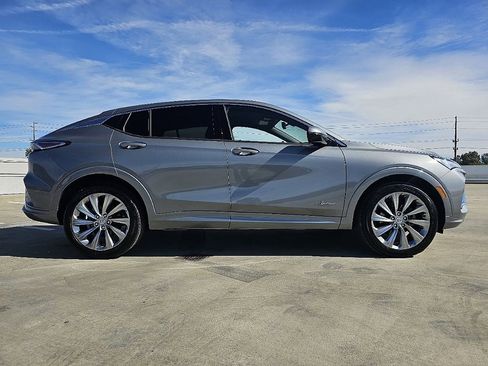 Used 2026 Buick Envista Avenir image 10