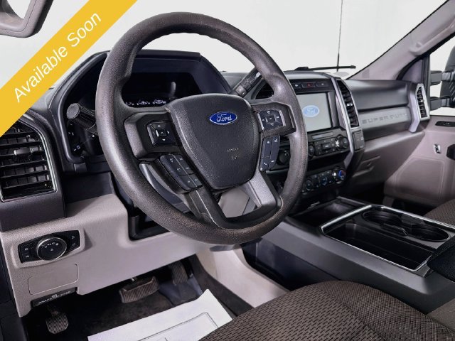 Used 2022 Ford F250 XLT w/ Black Appearance Package AWD/4WD image 9