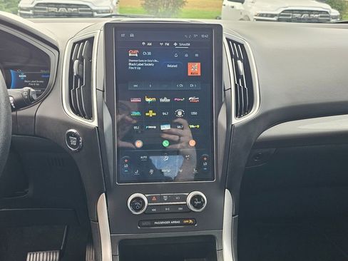 Used 2024 Ford Edge SEL image 21