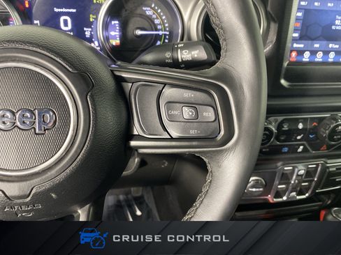 Used 2023 Jeep Wrangler Unlimited w/ Cold Weather Group AWD/4WD image 24